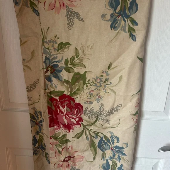 New Pottery Barn Marla Euro Shams (two shams) floral linen blend - Picture 7 of 9